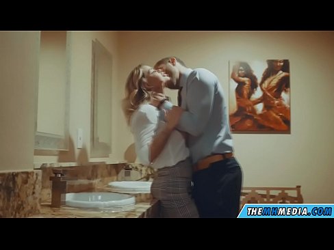 ❤️ وقتی یک بلوند بی تنه شما را در یک دستشویی عمومی اغوا می کند ️ لعنتی در fa.amourpassionfever.ru ﹏